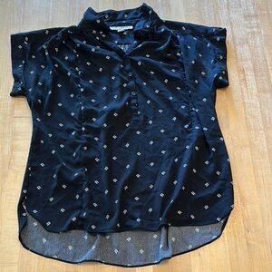 Elegant Black Patterned Blouse